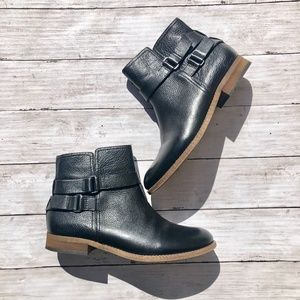 Franco Sarto Size 9 Black Leather short booties